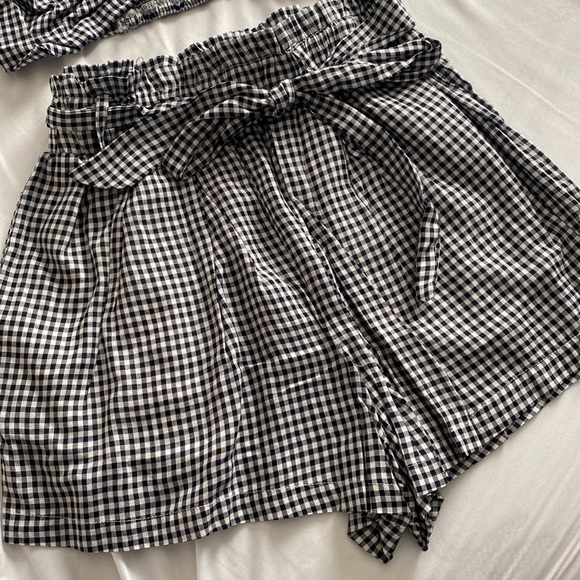 🌴BRAND NEW Forever 21 Gingham Print matching set with top and shorts size small - Picture 3 of 5